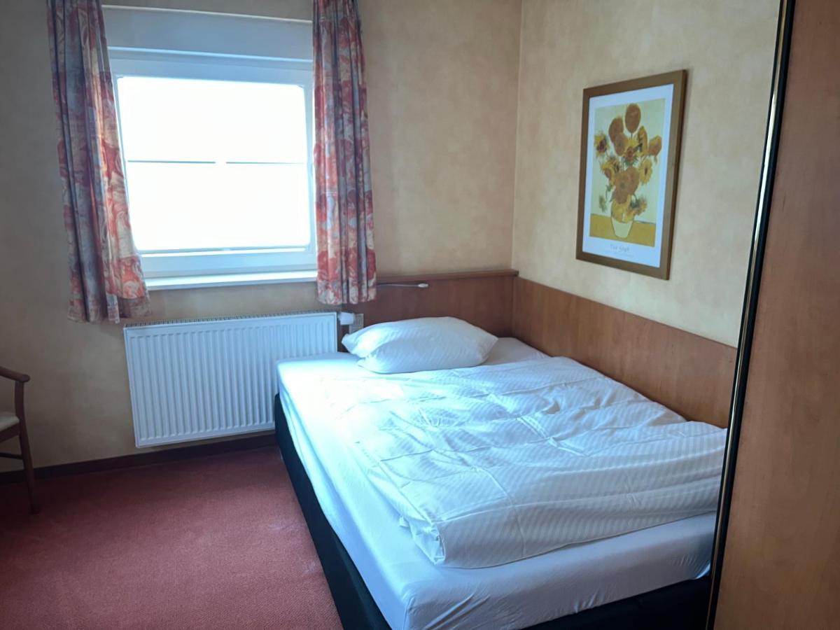 Landhotel Ritter-Post Angelbachtal Екстер'єр фото